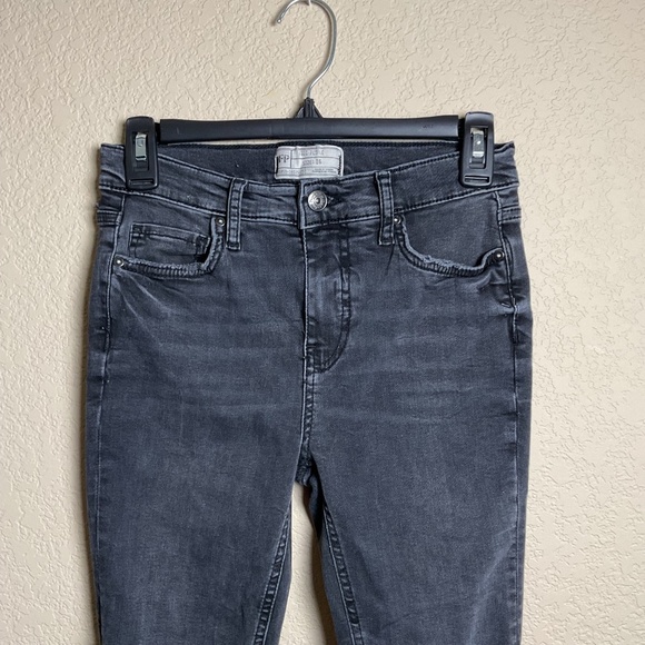 Free People Womens 26 Black Distressed Skinny Mid Rise Denim Jeans‎ - Picture 4 of 8